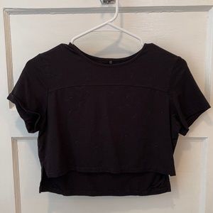 Alphalete small crop shirt